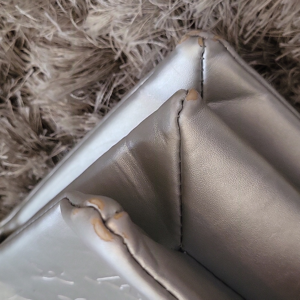 Damaged Bundle Black and Gray Bag - Picture 8 of 11